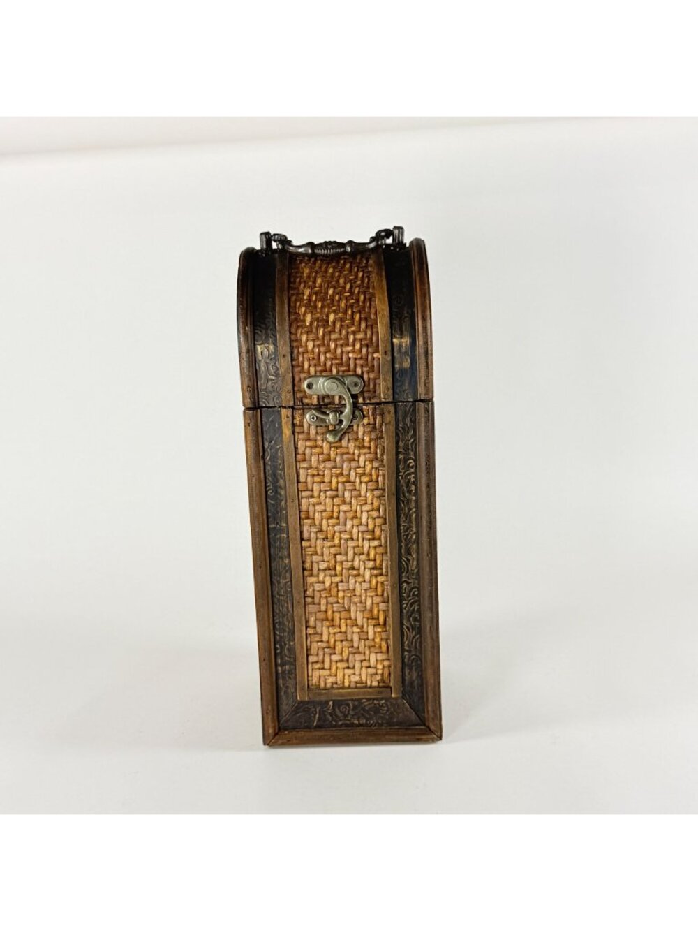 Wooden Primitive Wine Storage Box Woven Rattan & Metal Accents Rustic Decor